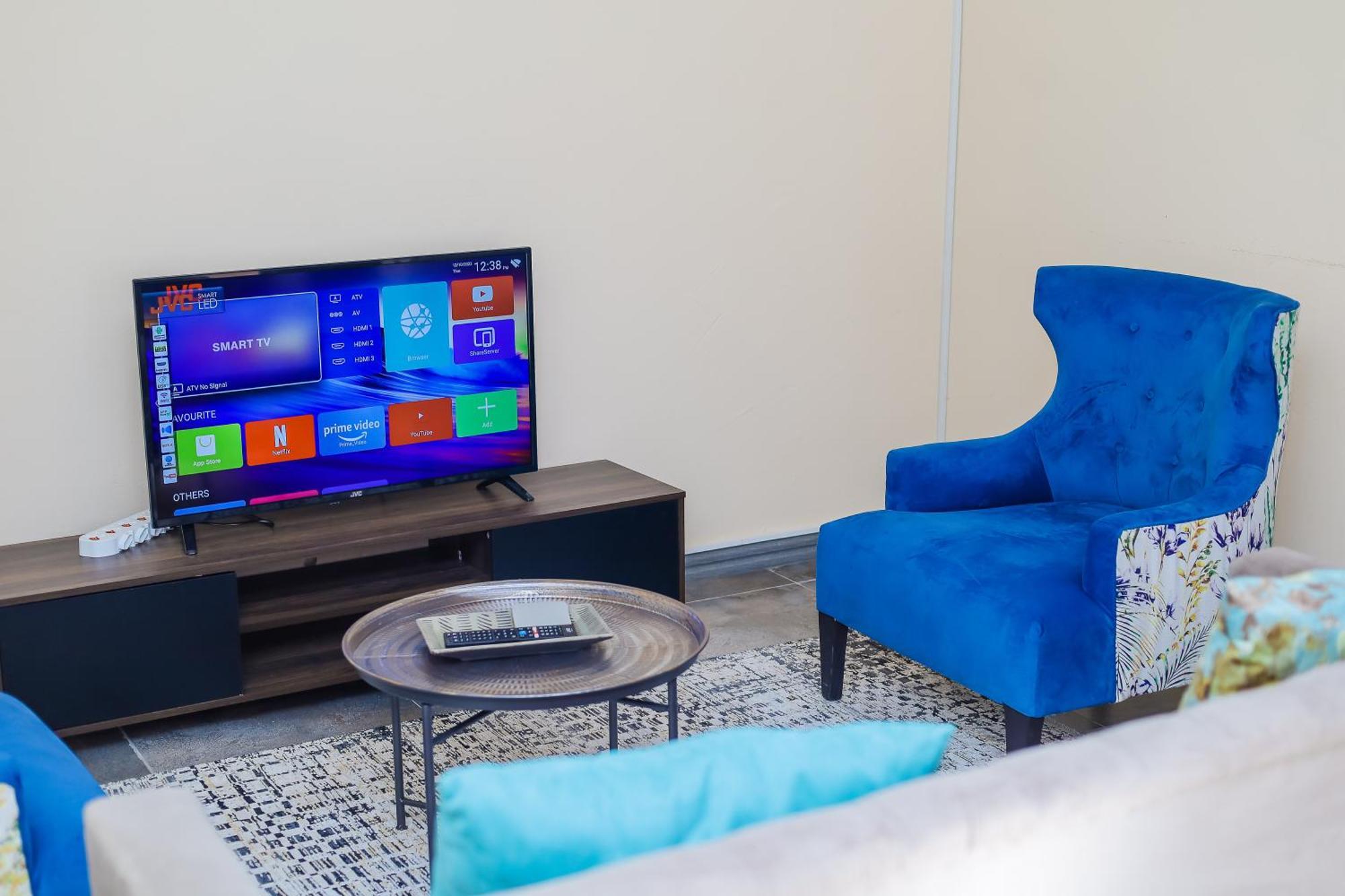Stylish Self Catering Unit In Maseru Cbd Экстерьер фото